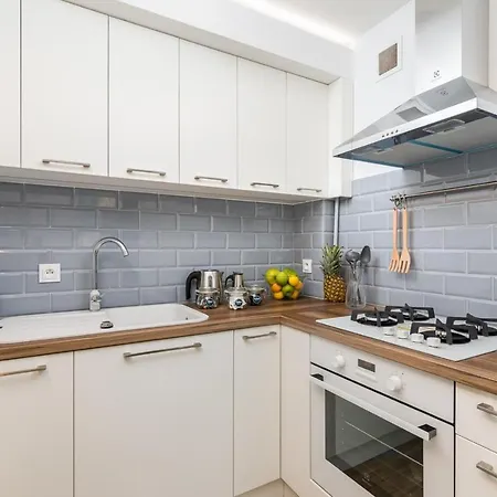 Apartment Rent Like - Zlota 65 Ii Warsaw