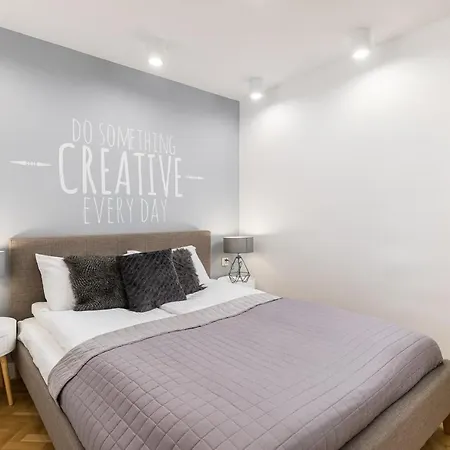 Apartment Rent Like - Zlota 65 Ii